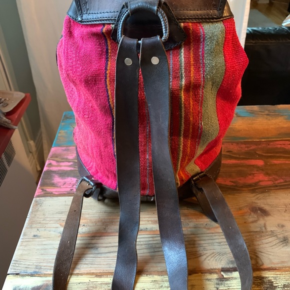 Vintage woven backpack - Picture 4 of 13